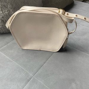 Zip Geometric Pouch (Coach 141) in Chalk